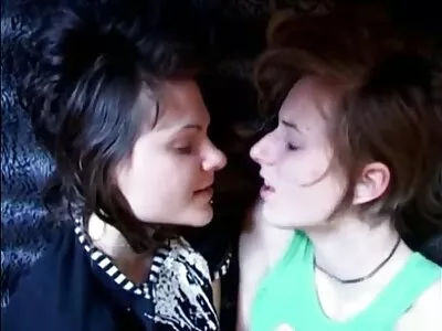 جوردي النينو يمارس الجنس مع صديقة أخته ستيلا كوكس افلام سكس للكبار فقط مترجم