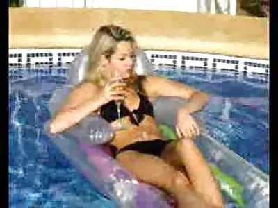 فاتنة شقراء السمين إعطاء الرأس الكبار فقط سكس والجوفاء
