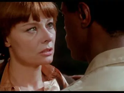 شقراء معصوب افلام بورنو للكبار فقط العينين حصلت على مفاجأة عيد ميلاد جميلة